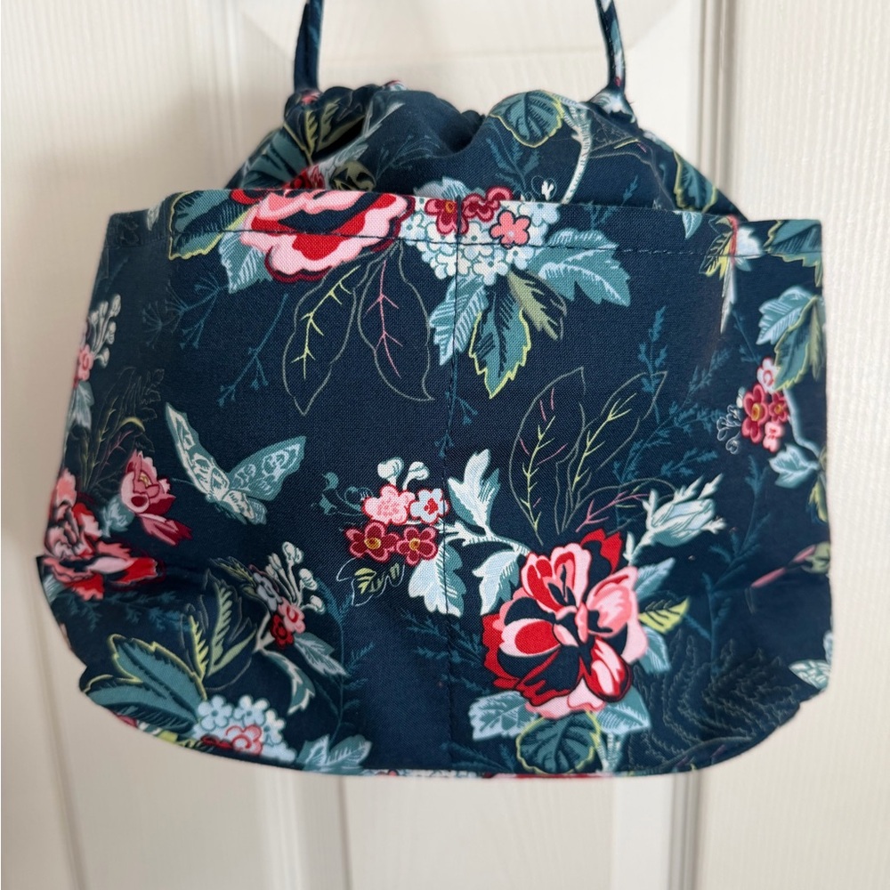 Vera Bradley Floral Women's makeup/jewelry drawstring bag